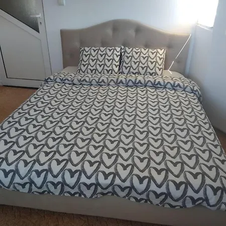 Cozy 2 Bedroom With Terrace Near The Beach And Park * Warna