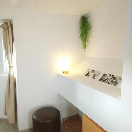 Cozy 2 Bedroom With Terrace Near The Beach And Park