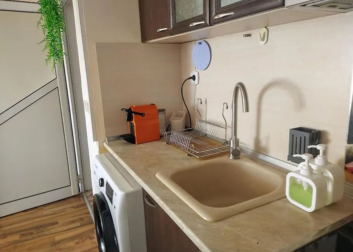 Διαμέρισμα Cozy 2 Bedroom With Terrace Near The Beach And Park