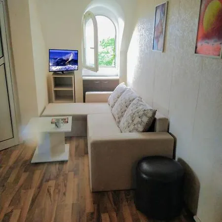 Cozy 2 Bedroom With Terrace Near The Beach And Park * Varna