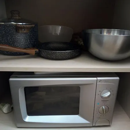 Cozy 2 Bedroom With Terrace Near The Beach And Park Апартаменти