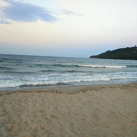 公寓 Cozy 2 Bedroom With Terrace Near The Beach And Park