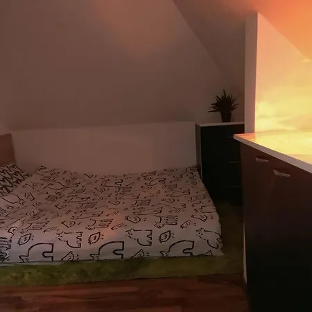 Апартаменти Cozy 2 Bedroom With Terrace Near The Beach And Park *