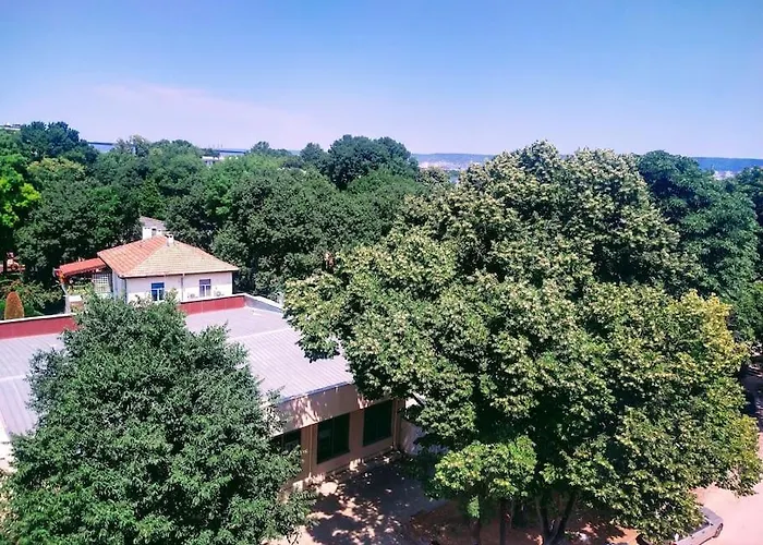 公寓 Cozy 2 Bedroom With Terrace Near The Beach And Park 瓦爾納