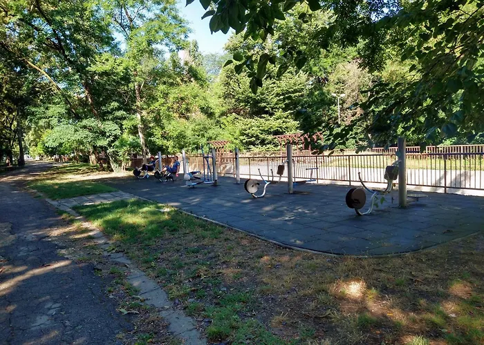 公寓 Cozy 2 Bedroom With Terrace Near The Beach And Park 瓦爾納