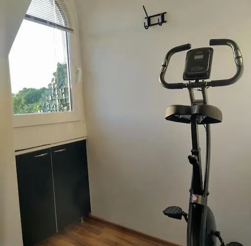 公寓 Cozy 2 Bedroom With Terrace Near The Beach And Park